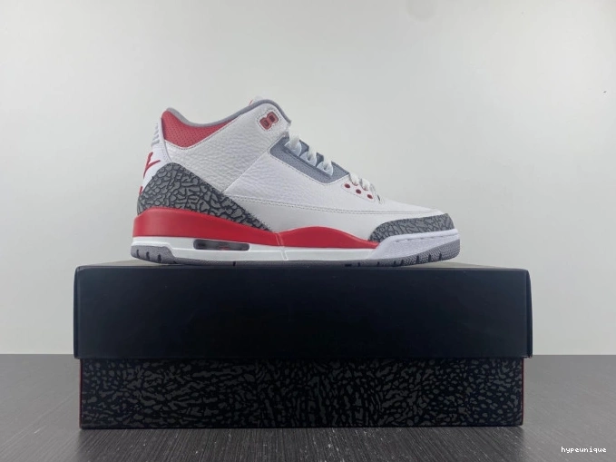 HYPE OG Air 3 Jordan DN3707-160 Fire Red 0814